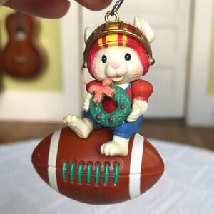Vintage 1992 Lustre Fame Football Mouse Christmas Ornament With Wreath 2.5”